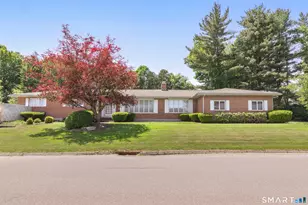 319 Maybrook Rd, Waterbury, CT 06708 - Photo 1
