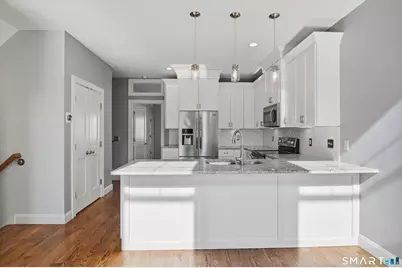 3 Village Crossing #3, East Lyme, CT 06357 - Photo 11