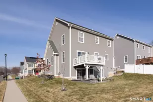 2 Bushel Rd, Plainville, CT 06062 - Photo 5