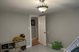 566 W Main St, Cheshire, CT 06410 - Photo 11