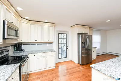 473 Westfield Street, Middletown, CT 06457 - Photo 3