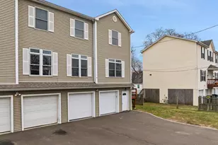 130 Brentwood Ave, Fairfield, CT 06825 - Photo 33