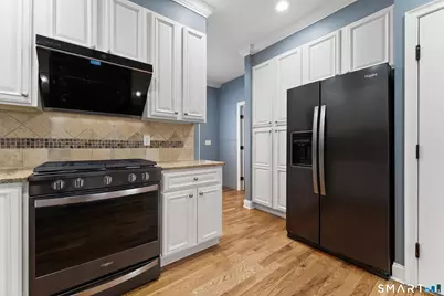 130 Brentwood Avenue, Fairfield, CT 06825 - Photo 9