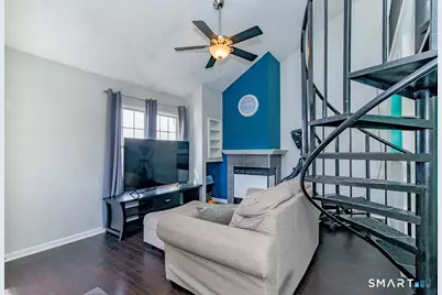 159 Carriage Crossing Lane #159, Middletown, CT 06457 - Photo 5