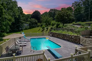 11 Ariel Rd, Woodbridge, CT 06525 - Photo 3