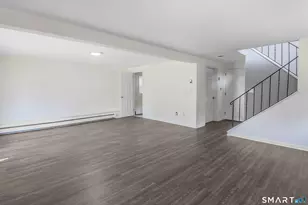 33 Trelane Dr, Bridgeport, CT 06606 - Photo 13