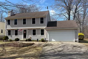 40 Hillcrest Dr, Hebron, CT 06231 - Photo 1