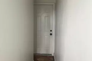 118 Pequonnock St, Bridgeport, CT 06604 - Photo 3