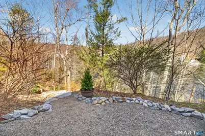 145 Lakeview Terrace, Newtown, CT 06482 - Photo 29