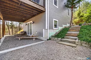 145 Lakeview Terrace, Newtown, CT 06482 - Photo 5