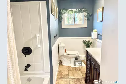 40 Rentschler Street, East Hartford, CT 06118 - Photo 11