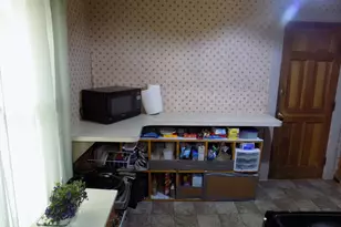 106 Bohemia St, Plainville, CT 06062 - Photo 9