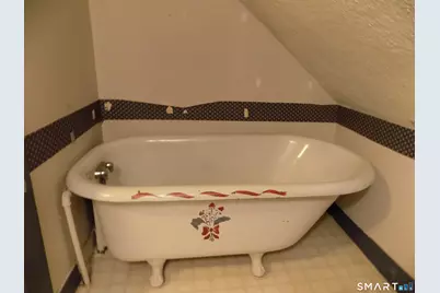 106 Bohemia Street, Plainville, CT 06062 - Photo 31