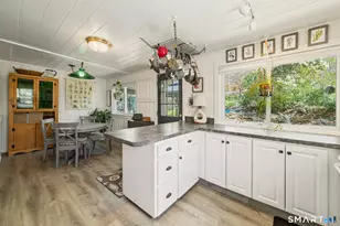 10 Mountain Trail, East Hampton, CT 06424 - Photo 3