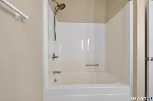 724 Strong Rd, South Windsor, CT 06074 - Photo 9