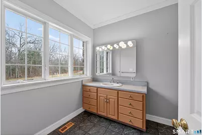 724 Strong Road, South Windsor, CT 06074 - Photo 13