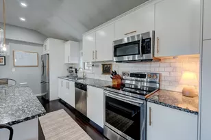 23 Kennedy Dr, Enfield, CT 06082 - Photo 7