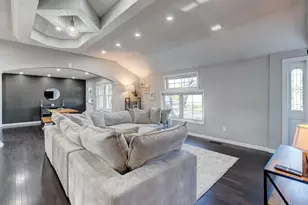 23 Kennedy Dr, Enfield, CT 06082 - Photo 11