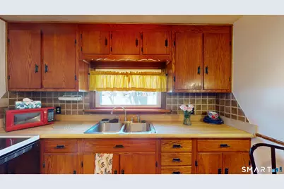 137 Brook Street, Bristol, CT 06010 - Photo 21