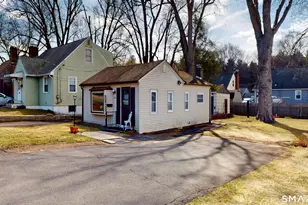 137 Brook St, Bristol, CT 06010 - Photo 3