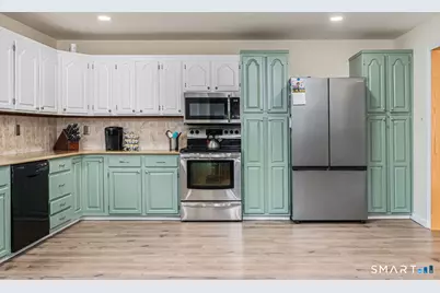 136 Broad Brook Road, Enfield, CT 06082 - Photo 11