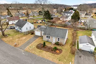 6 Slocum Dr, East Lyme, CT 06357 - Photo 31