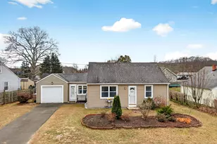 6 Slocum Dr, East Lyme, CT 06357 - Photo 1