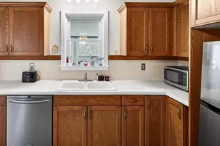 6 Slocum Dr, East Lyme, CT 06357 - Photo 5