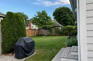 33 Grove Ave, Madison, CT 06443 - Photo 27