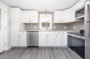 238 James St, Newington, CT 06111 - Photo 9