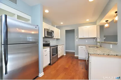 48 Great Meadow Lane #48, Farmington, CT 06001 - Photo 3