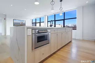 116 Sherman St, Fairfield, CT 06824 - Photo 19