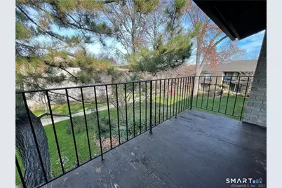 73 Courtland Avenue 163 ( #8), Stamford, CT 06902 - Photo 5