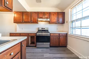 459 East Ave, Bridgeport, CT 06610 - Photo 13