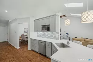 555 Mohave Cir, Shelton, CT 06484 - Photo 15