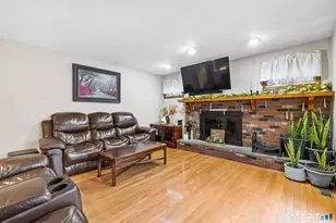 37 Homesdale Ave, Southington, CT 06489 - Photo 9