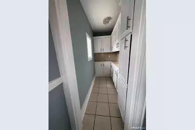 1045 Cooke Street, Waterbury, CT 06704 - Photo 11