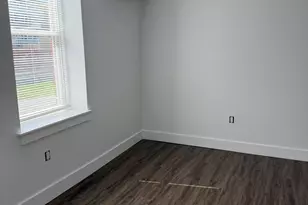 663 Naugatuck Ave, Milford, CT 06461 - Photo 9