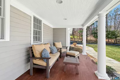 34 Horton Lane, New Canaan, CT 06840 - Photo 3