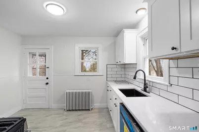 37 Byrneside Avenue, Waterbury, CT 06704 - Photo 13