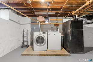 37 Byrneside Ave, Waterbury, CT 06704 - Photo 35