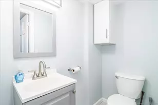 1073 Shippan Ave, Stamford, CT 06902 - Photo 29