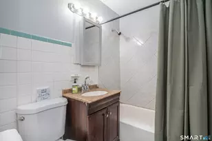 115 Mayflower St, West Hartford, CT 06110 - Photo 21