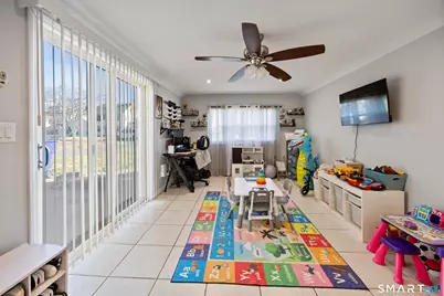 28 Woodmere Road, West Hartford, CT 06119 - Photo 31