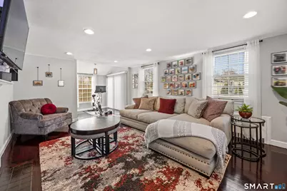 28 Woodmere Road, West Hartford, CT 06119 - Photo 9