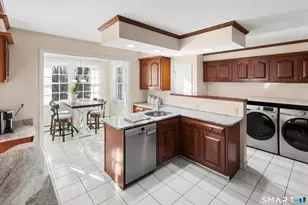 7 Bonneville St, Killingly, CT 06239 - Photo 17