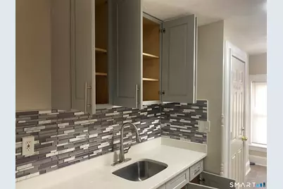 454 Summit Street, Bridgeport, CT 06606 - Photo 3