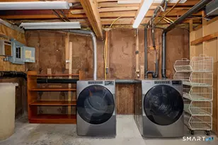 9799 Park Ave, Danbury, CT 06810 - Photo 23