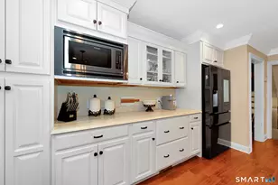 46 Buckskin Ln, Stratford, CT 06614 - Photo 13