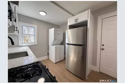 324 Congress Avenue #2, Waterbury, CT 06708 - Photo 3